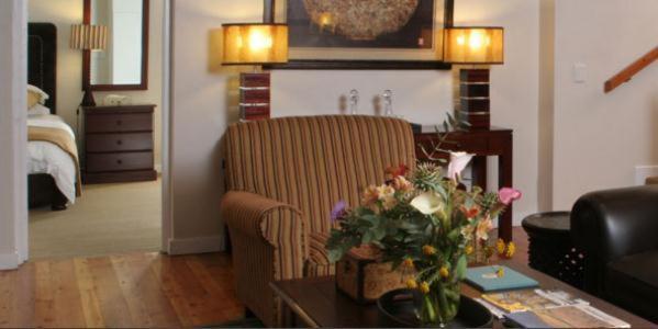 Nautilus Guest House Херманус Екстериор снимка